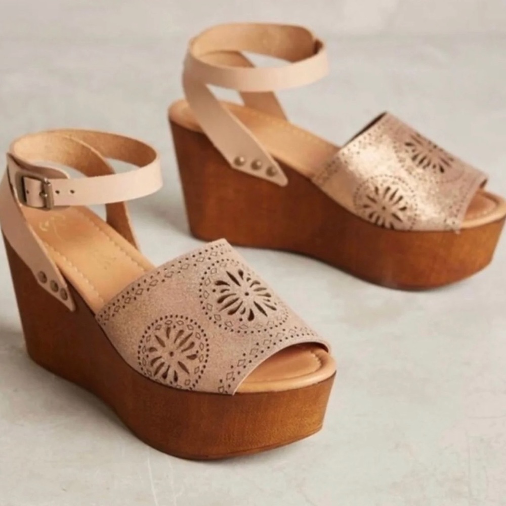 Anthropologie Liendo Leather Wedge Sandals Size 6 - Picture 1 of 11